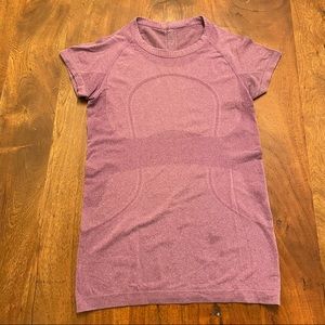 Lululemon Run Swiftly Tech short Sleeve Size 6